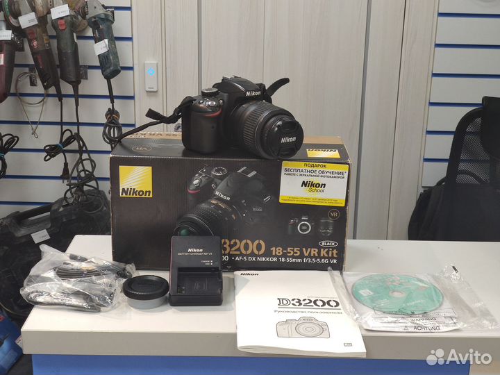 Зеркальная камера Nikon D3200 Kit 18-55mm