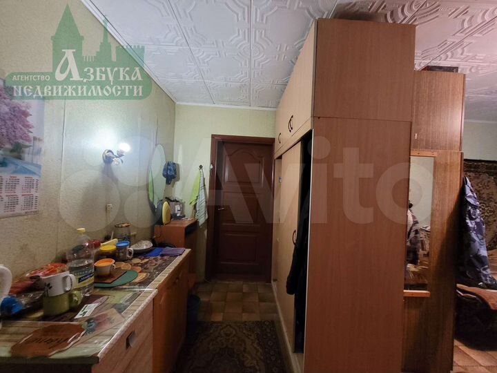 Комната 18 м² в 4-к., 1/5 эт.