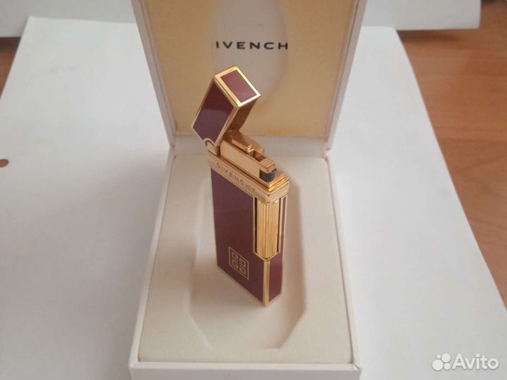 Зажигалка газовая