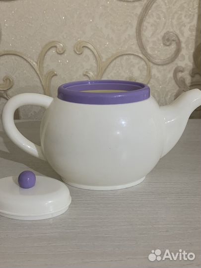 Игрушечный чайник