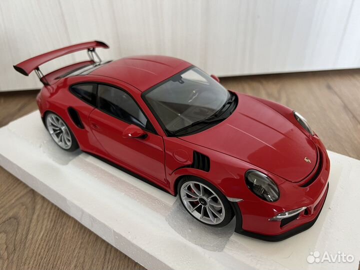 1/18 Autoart 78165 Porsche 911 (991) GT3 RS 2016