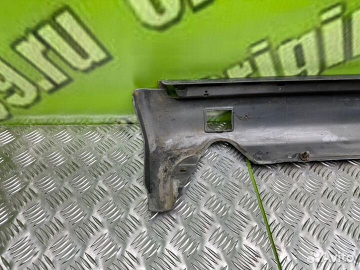 Накладка порога левая Mercedes-Benz E-Class W124