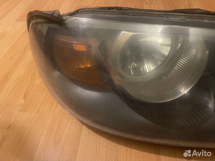 Правая передняя фара Nissan Almera N16