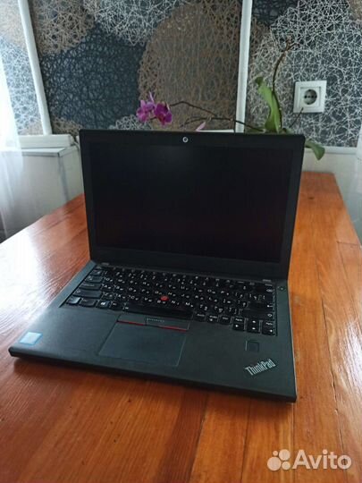 Ноутбук Lenovo thinkpad x270 i5 ssd256 m2