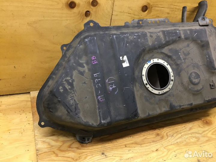 Бензобак Toyota Bb NCP30 2nzfe 2004