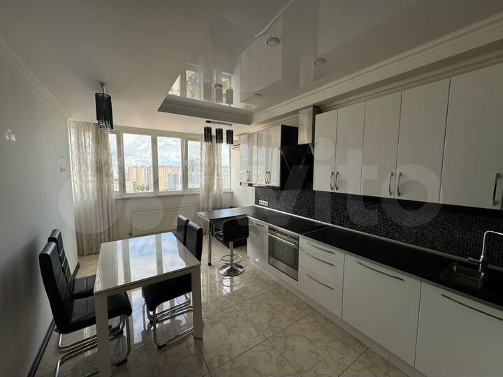 2-к. квартира, 68,7 м², 17/17 эт.