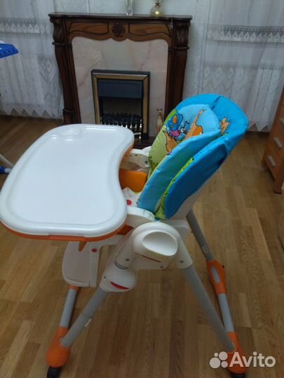 Стульчик для кормления Chicco Polly