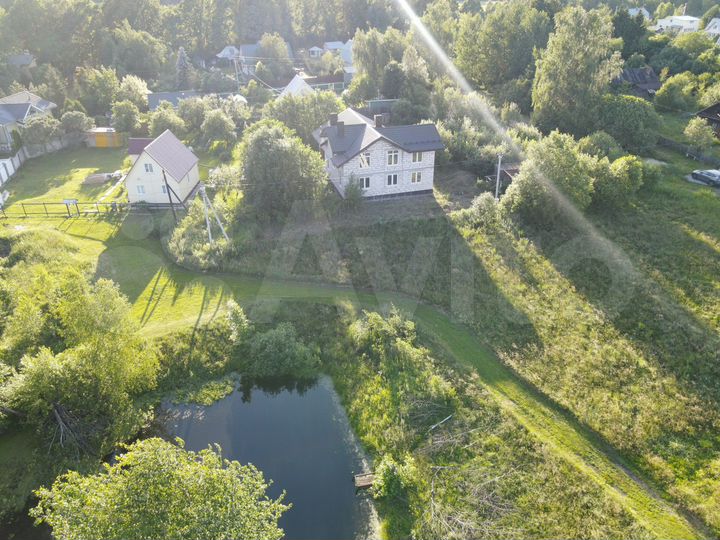 Дом 153 м² на участке 18,5 сот.