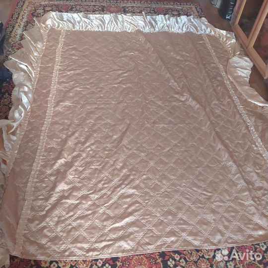 Пледы, одеяла, покрывало, постельное белье