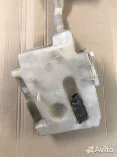 Бачок омывателя лобового стекла Skoda Octavia A5