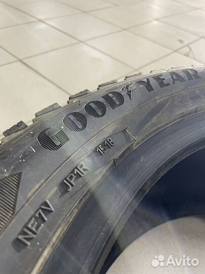 Goodyear Ultra Grip Ice Arctic 2 SUV 275/45 R20