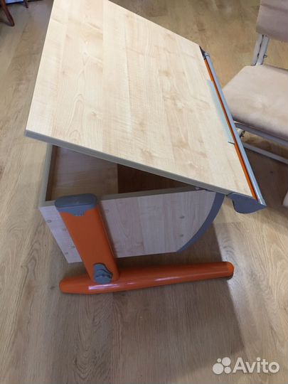 Стол и стул для школьника Дэми