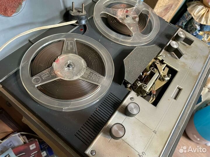 Великие Луки магнитафон ретро