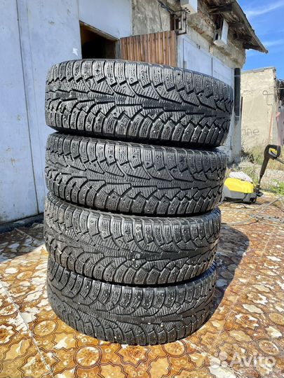 Nokian Tyres Hakkapeliitta 5 215/60 R17 100T