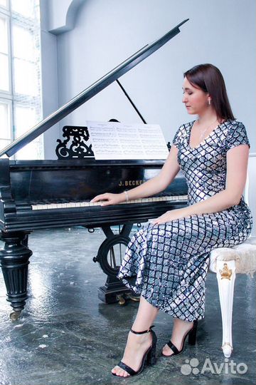 Вечернее платье