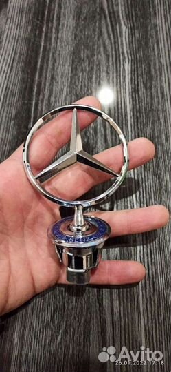 Эмблема mercedes на капот