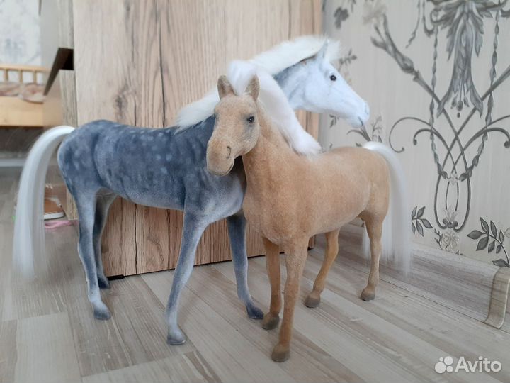 Лошади и амуниция для доставки