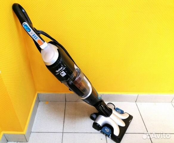 Паровой вертикальный пылесос Tefal VP7545RH, черны