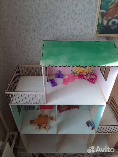 Домик кукольный деревянный