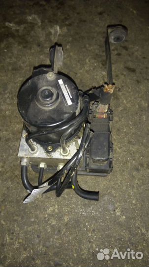 Volvo V50 2004 блок ABS