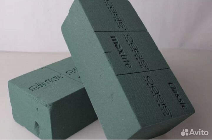 Флористический оазис и клеевые стержни