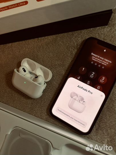 Apple watch 8, AirPods pro2, MagSafe