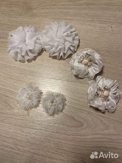 Белые банты на резинке