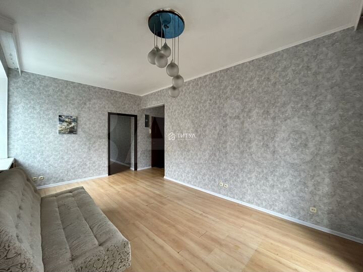 2-к. квартира, 55 м², 3/3 эт.