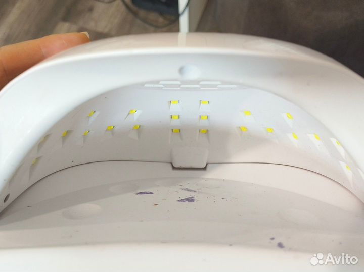 Лампа для сушки ногтей