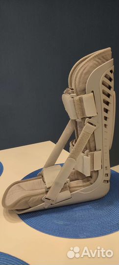 Ортез на голеностопный сустав (тутор)