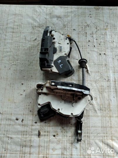 Электро замок дверей Фольксваген Поло