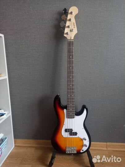 Бас гитара