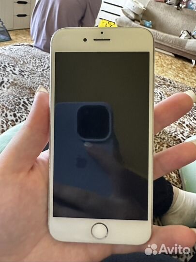 iPhone 6S, 64 ГБ