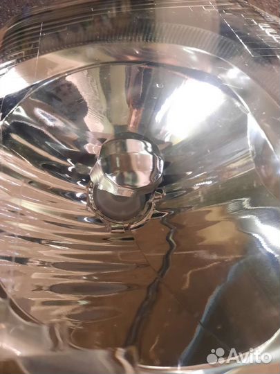 Фара mitsubishi pajero 2