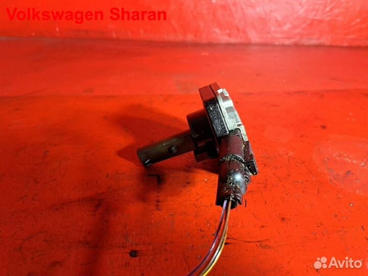 Датчик уровня масла AUQ Volkswagen Sharan