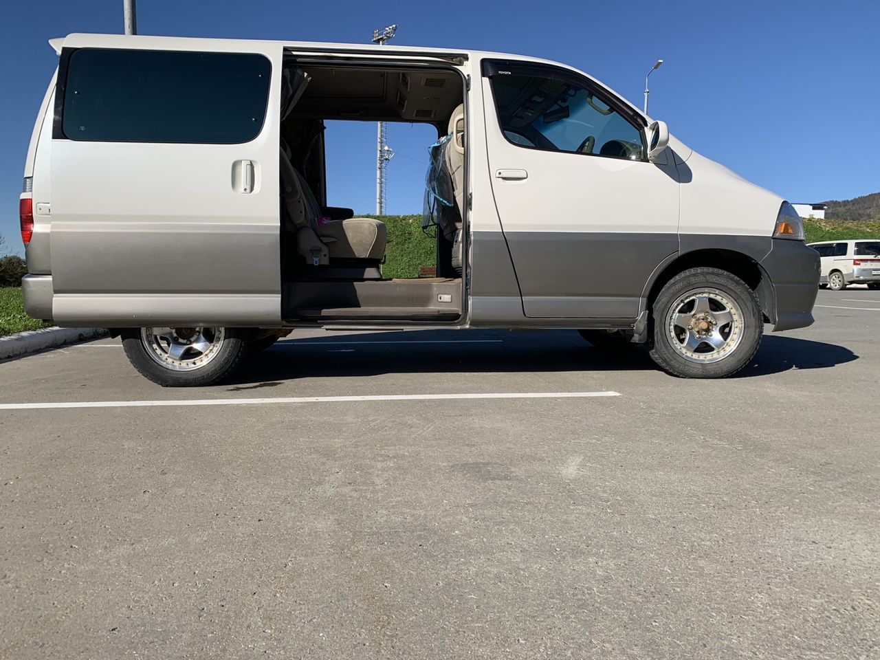 Toyota Grand Hiace: фото из отзыва