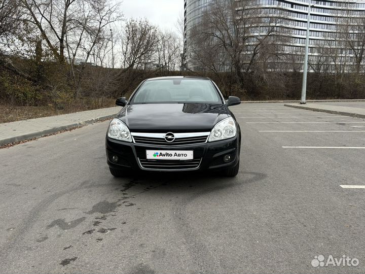 Opel Astra 1.6 МТ, 2012, 72 200 км