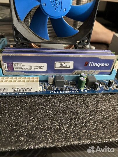 Материнская плата с процессором