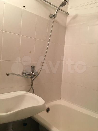 2-к. квартира, 47 м², 4/9 эт.