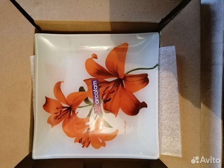 Блюдо и 6 тарелочек стекло