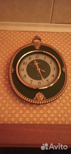 Часы настенные янтарь кварц