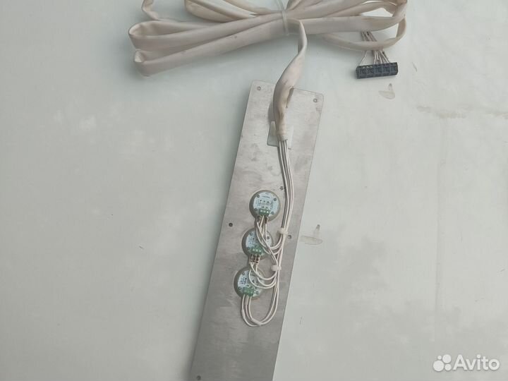 Кнопки вызова лифта