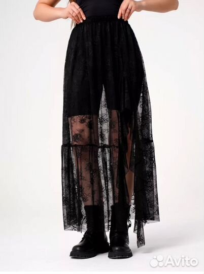 Прозрачная кружевная юбка с разрезом