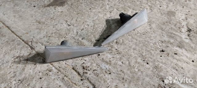 Повторитель поворотов на крыло Renault Megane 2