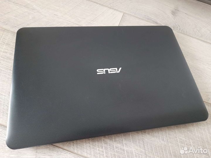 Ноутбук Asus /i3/4Gb/2Gb/SSD