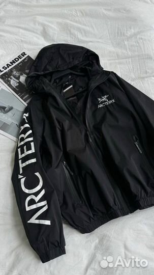 Ветровка Arcteryx