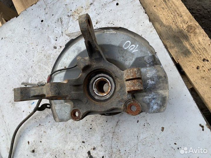 Поворотный кулак Mitsubishi Outlander 3