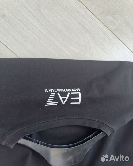 Футболка еа7 размер М