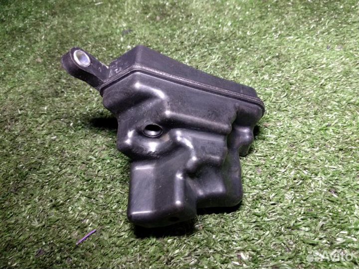 Бачок вакуумный Land Rover Range Rover Sport 2