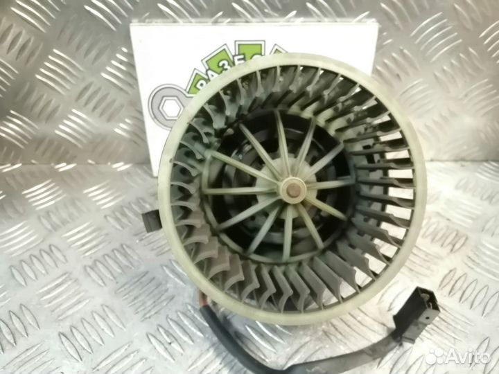 Моторчик отопителя Audi A4 B5 1996г